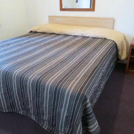 بورتلاند Madison Suites Motel الغرفة الصورة