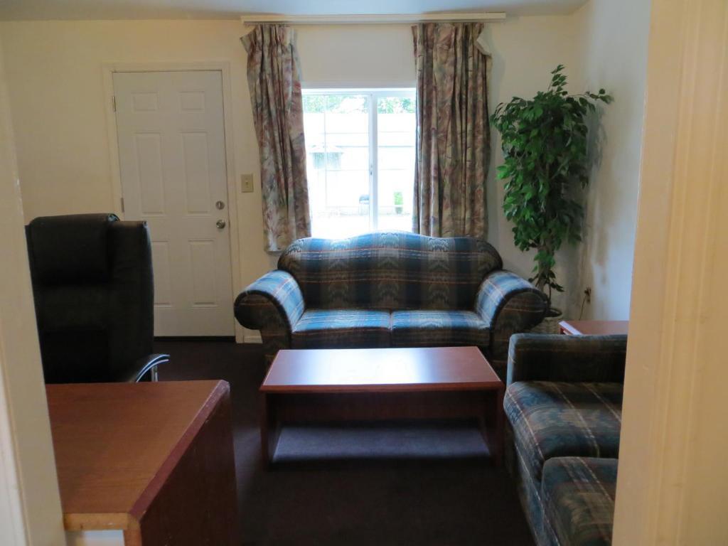 بورتلاند Madison Suites Motel الغرفة الصورة